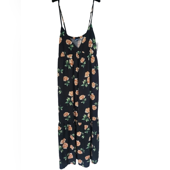 Old Navy Dresses & Skirts - Old Navy Black Floral Maxi Dress